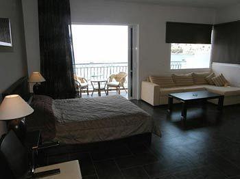 Aris Hotel โตโล ภายนอก รูปภาพ